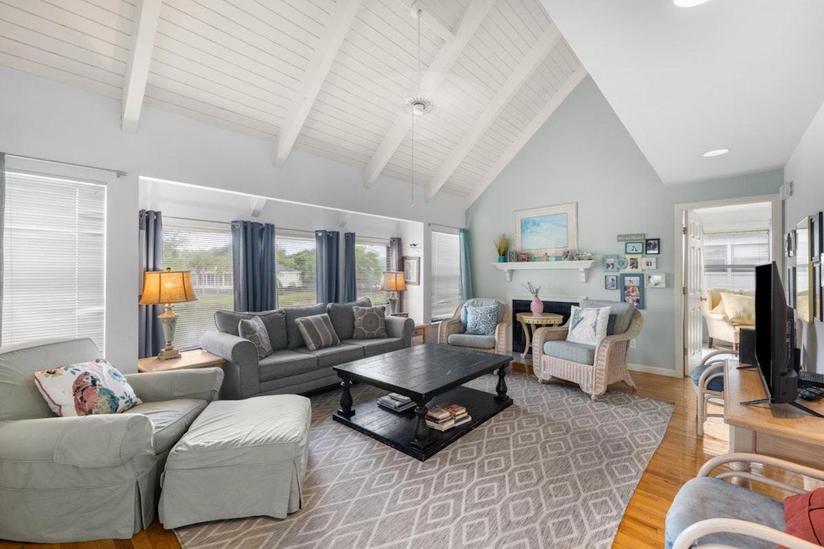 Oyster Catcher Oasis 3BR Villa Roof Top Balcony - Bed and Breakfast Pawleys Island
