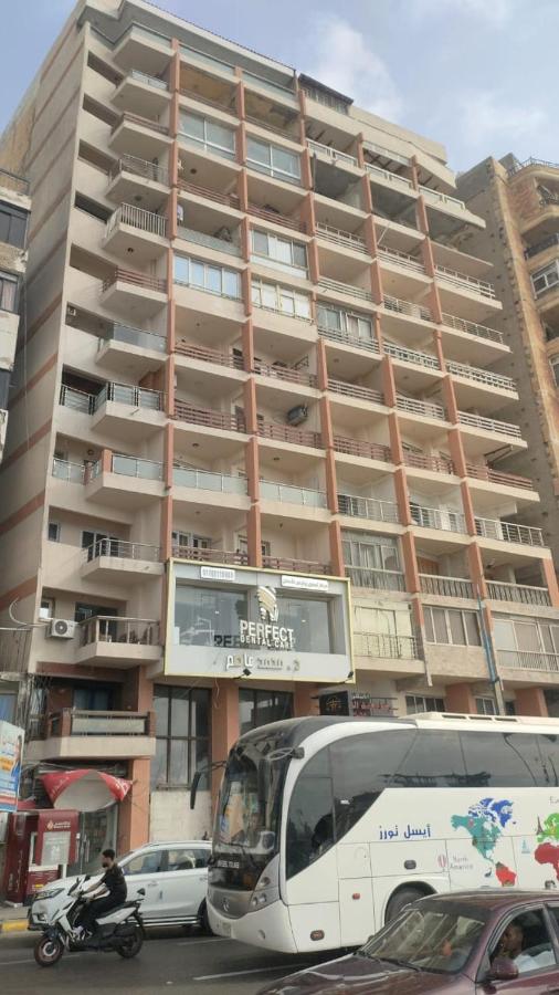 ALEX BEACH - Apartment with direct sea view Stanley Bridge - B&B
