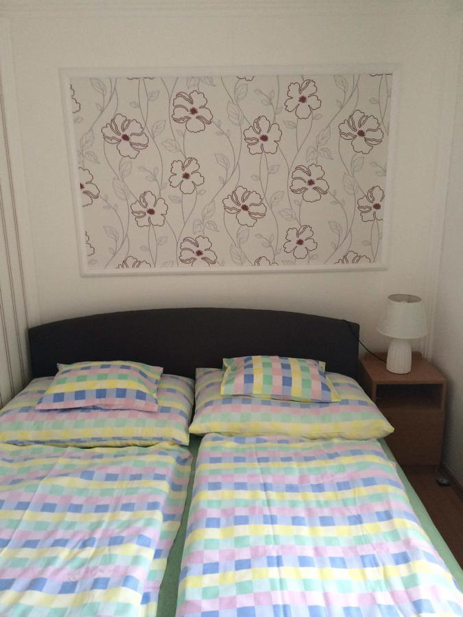 Sárgapart Holiday Home - B&B