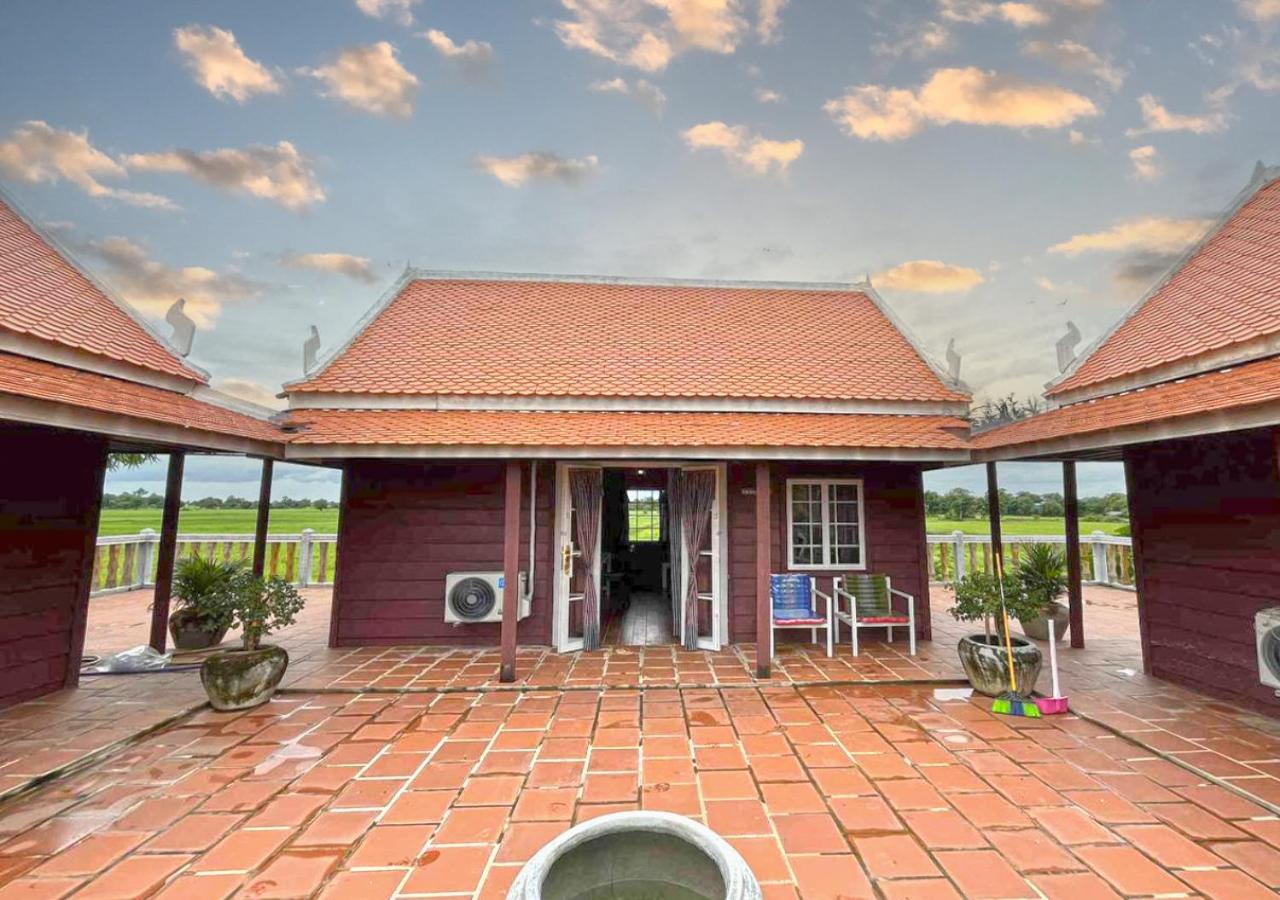 Deluxe Bungalow with Garden View