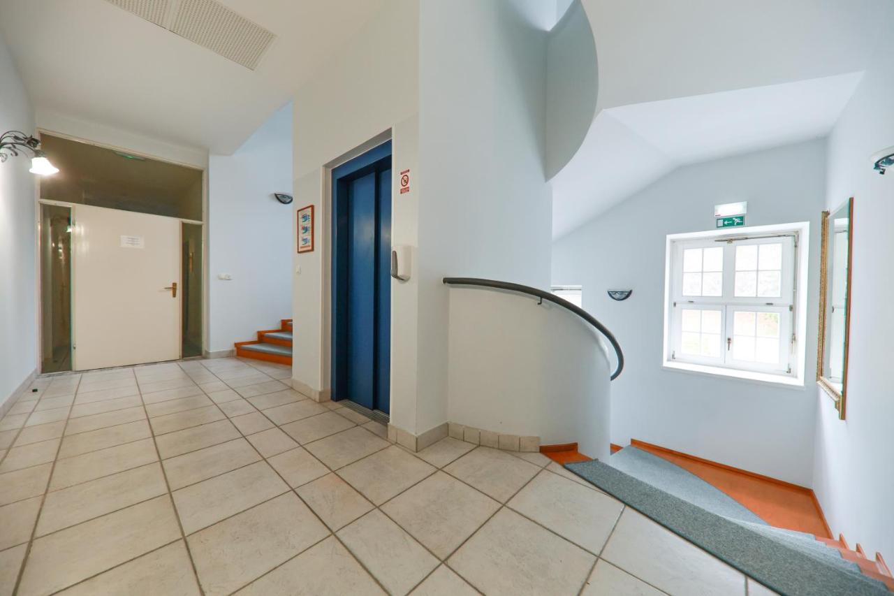 Apartments at Villa Golf - B&B
