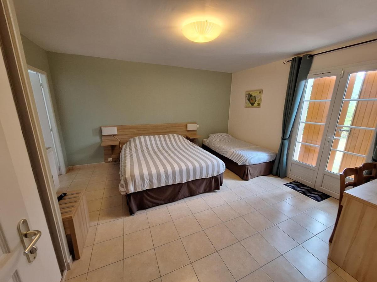 Triple Room with Private Bathroom