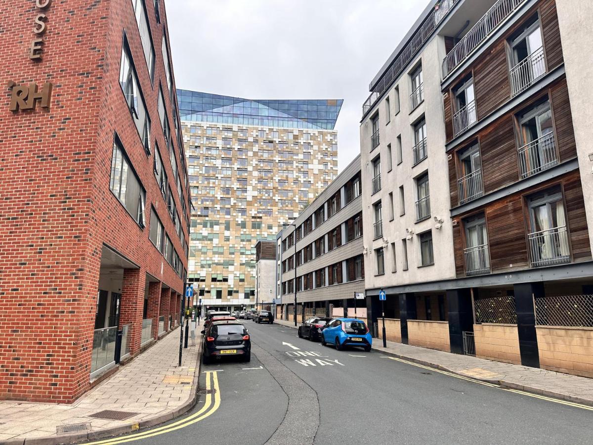 One-bed Luxury Apartment B11SA by LiveComfortably - Chambres d’hôtes Birmingham