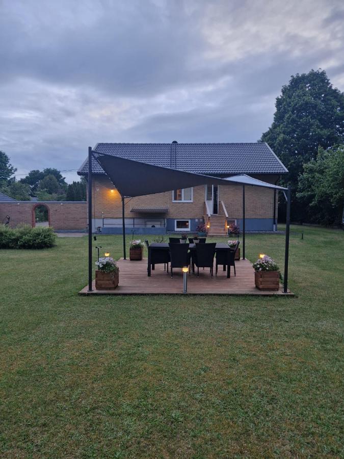 Lantligt boende i Vanneberga - B&B Fjälkinge