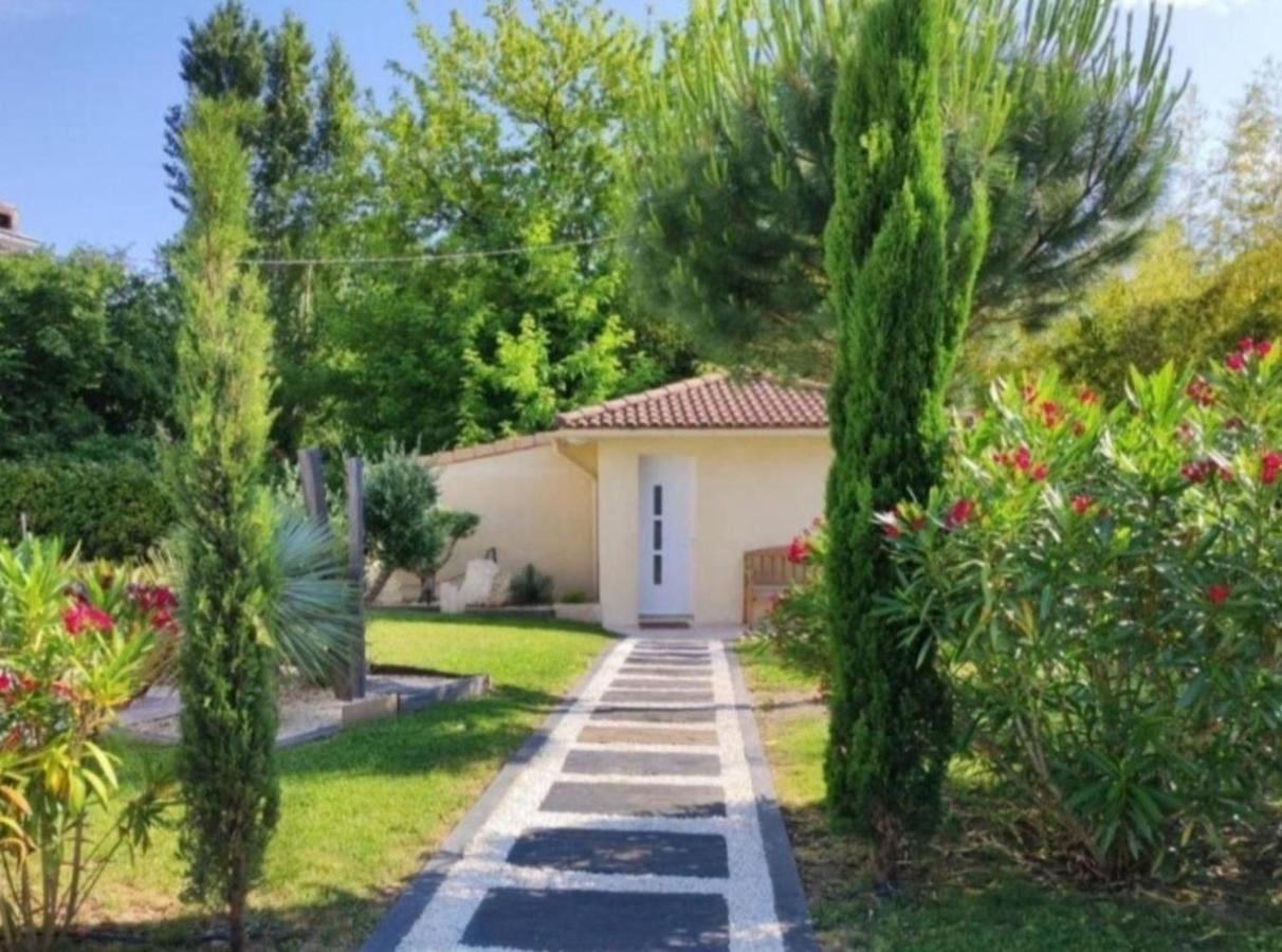 Le Clos Fleuri proche de Bordeaux - B&B