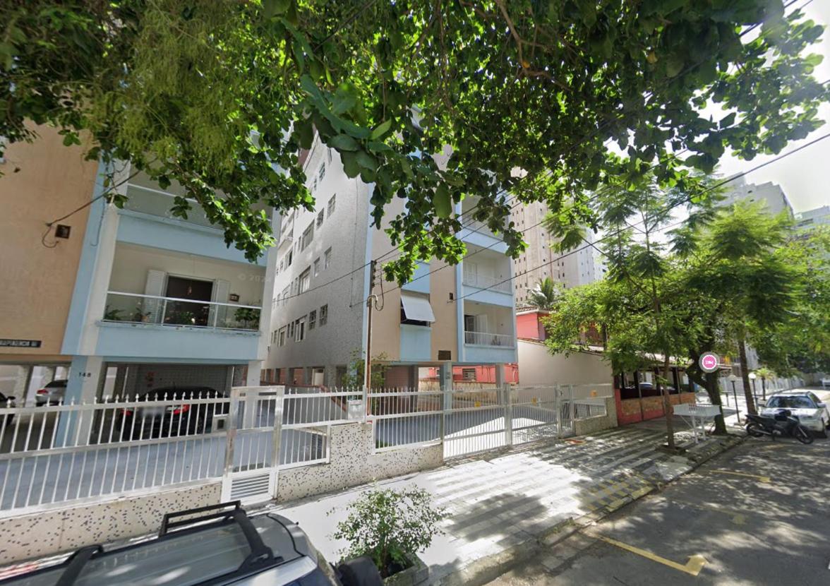 PIT04- Apartamento 4Min a pé da Praia da Pitangueias - Chambres d’hôtes Guarujá