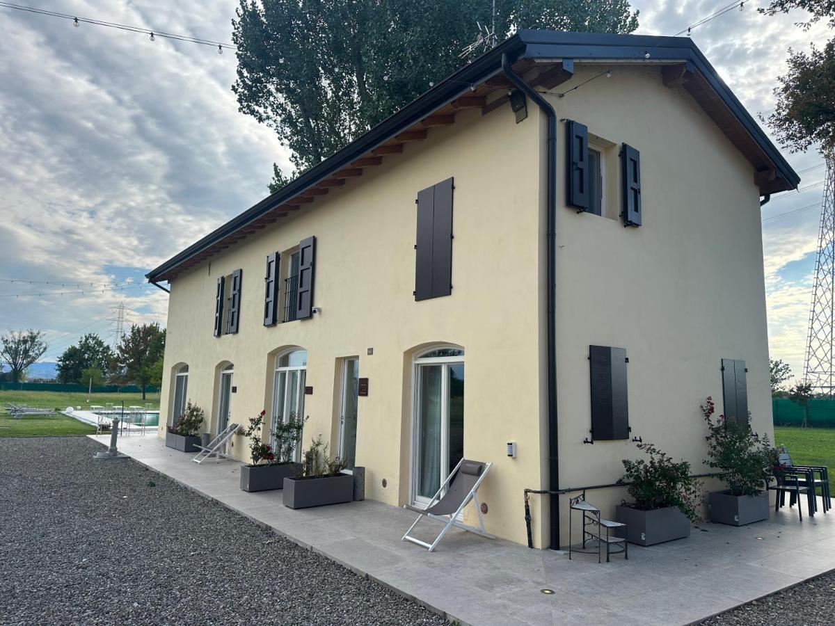 Villa Iris - Ferienwohnung Modena