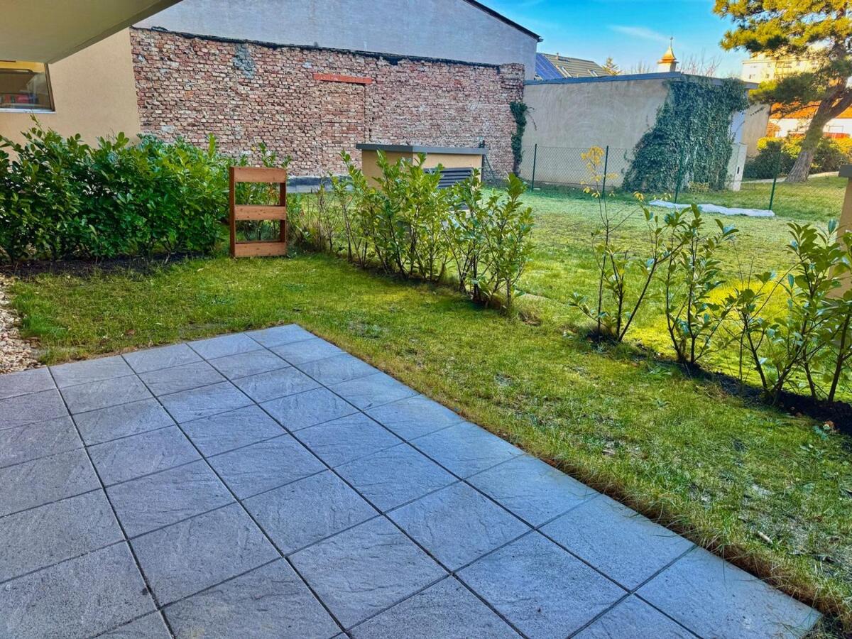 Modern Apartment with Garden near SCS - Ferienwohnung Wiener Neudorf