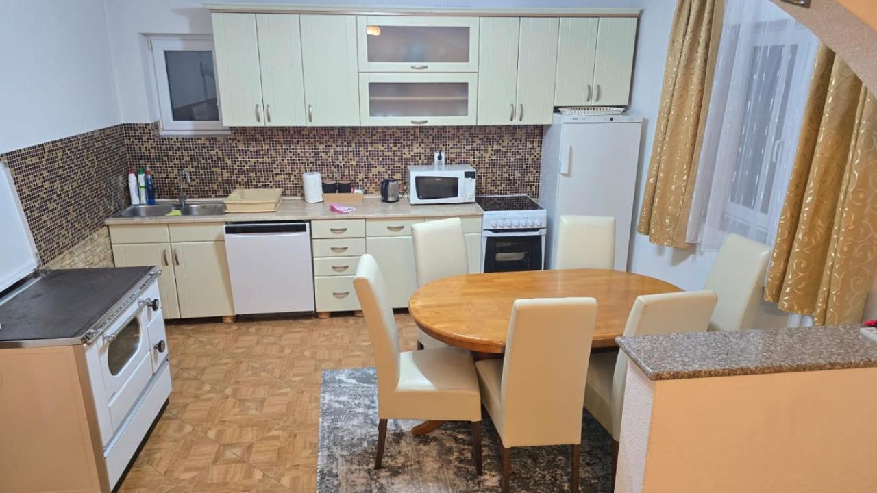 Village Villa - B&B