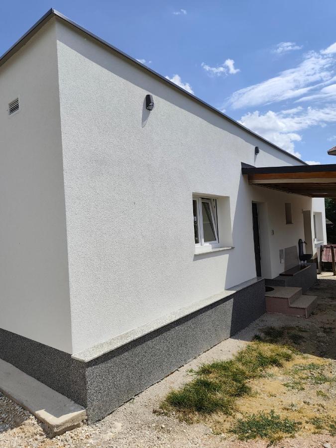 Stone house - TEMA - B&B