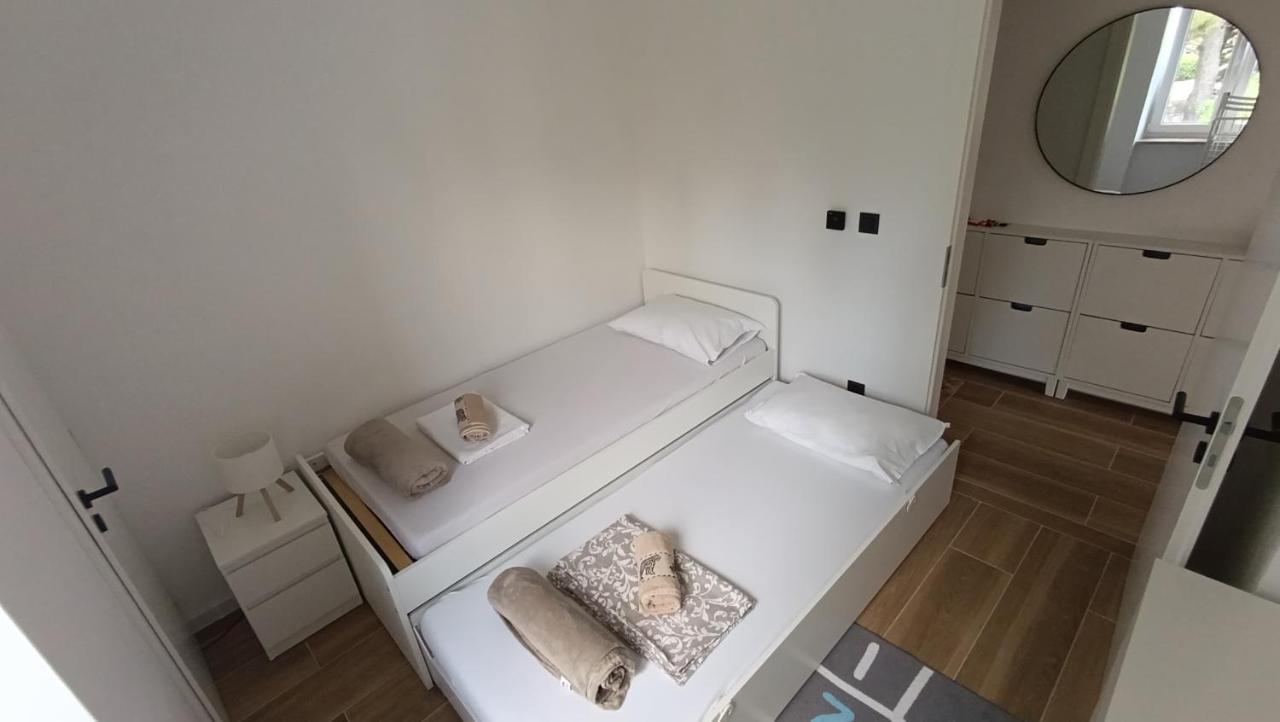 Apartment Omaro Rijeka - B&B