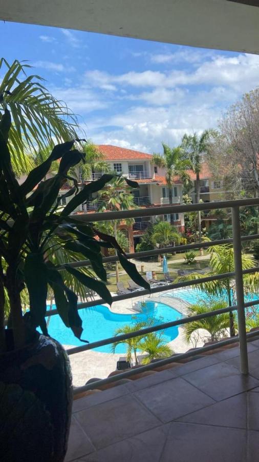 2 Zimmerwohnung, offene Küche und grosser Wohnbereich mit Poolblick in Cabarete wenige Schritte vom Meer - B&B