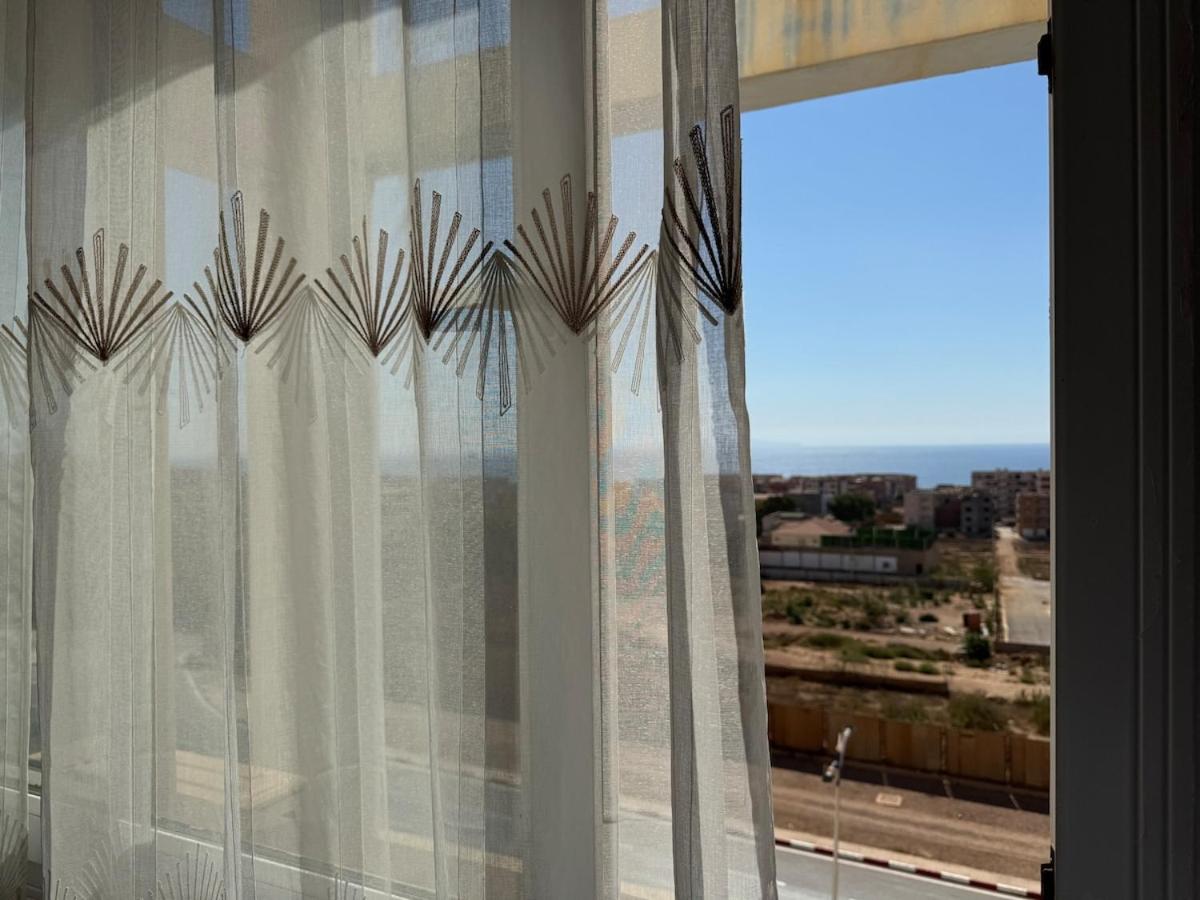 3 grandes chambres appartement T3 climatisé moderne avec vue sur mer balcons décoration élégante lits et matelas tout neufs fibre gratuite nos anciens clients ont été ravis - B&B