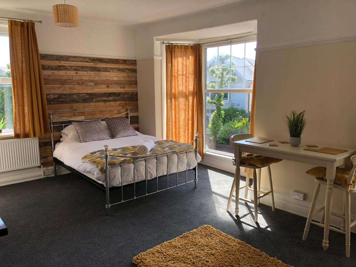 55 Studio No 6 Uplands - B&B Swansea