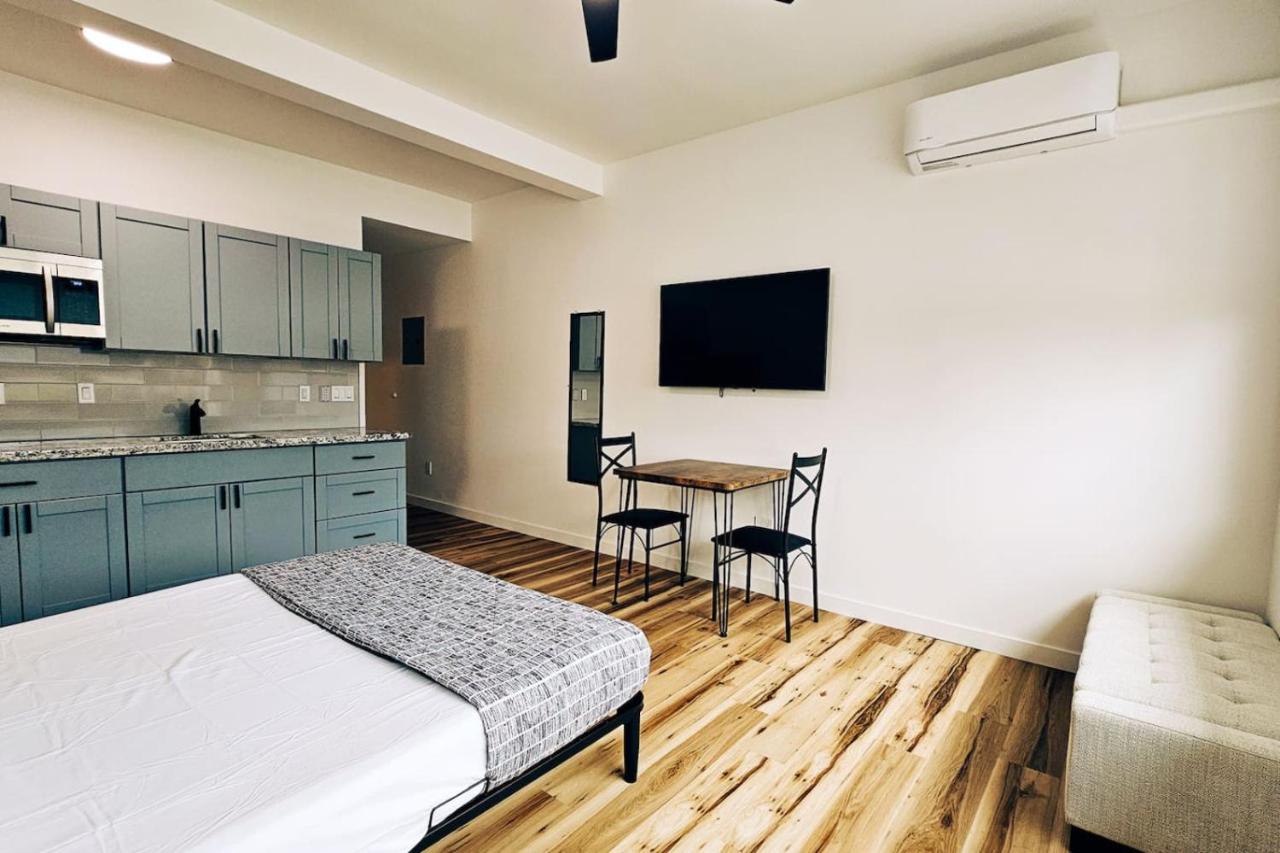 Unit 4 Waena Inn Newly Renovated Maui Private Suite - B&B Wailuku