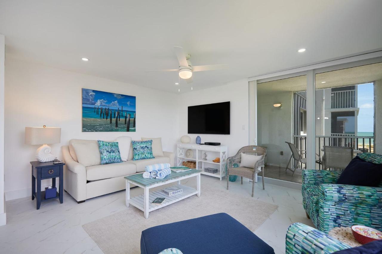 Gorgeous Island Beach Club Condo BRAND NEW - B&B Sanibel