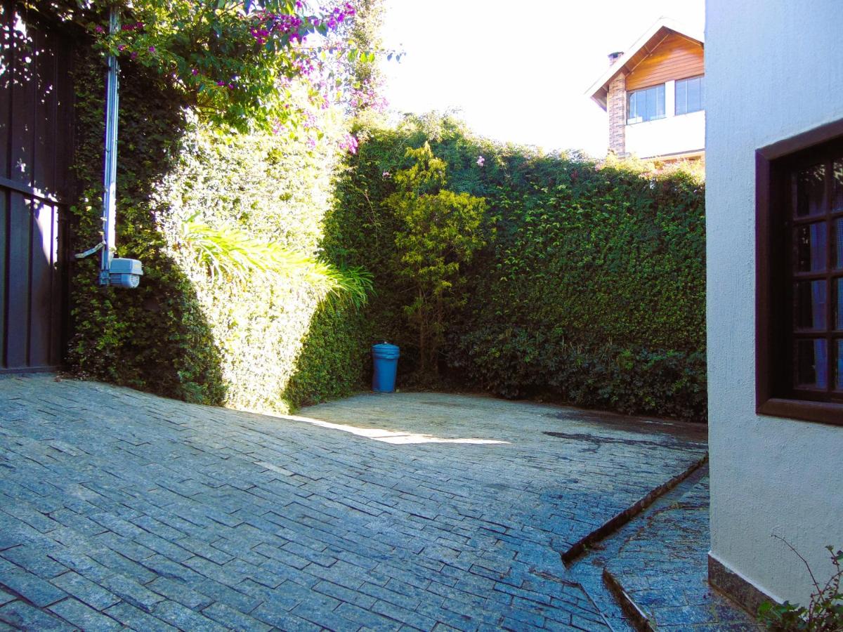 Pousada Refúgio Akatu - Ferienwohnung Campos do Jordão