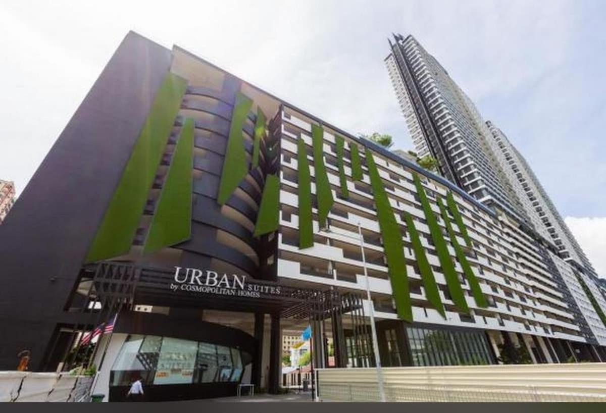 Georgetown 2BR Luxury Condo Unbeatable Night View Infinity Pool Attractions Food Fully Equipped - B&B Bayan Lepas