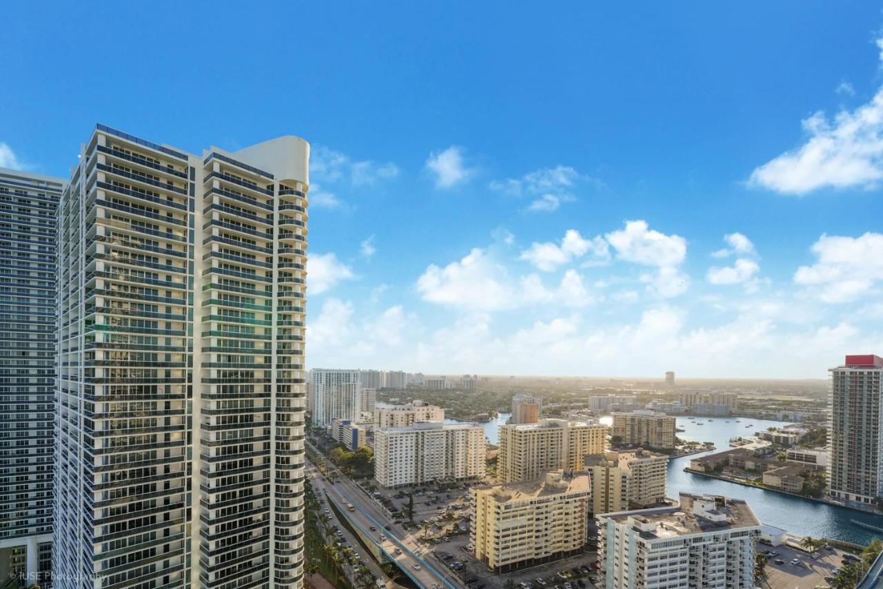 LYFE Resort Ocean View Penthouse - B&B Hollywood