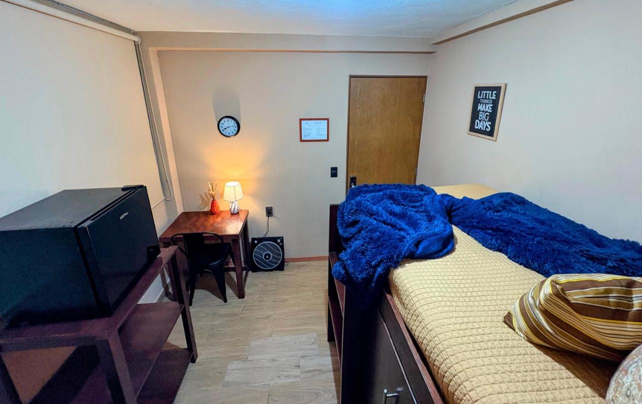 Chambre Simple avec Salle de Bains Commune
