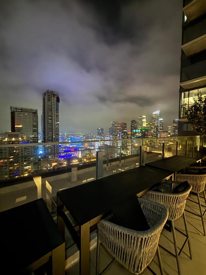 Beautiful 1BR - DTLA!! - B&B