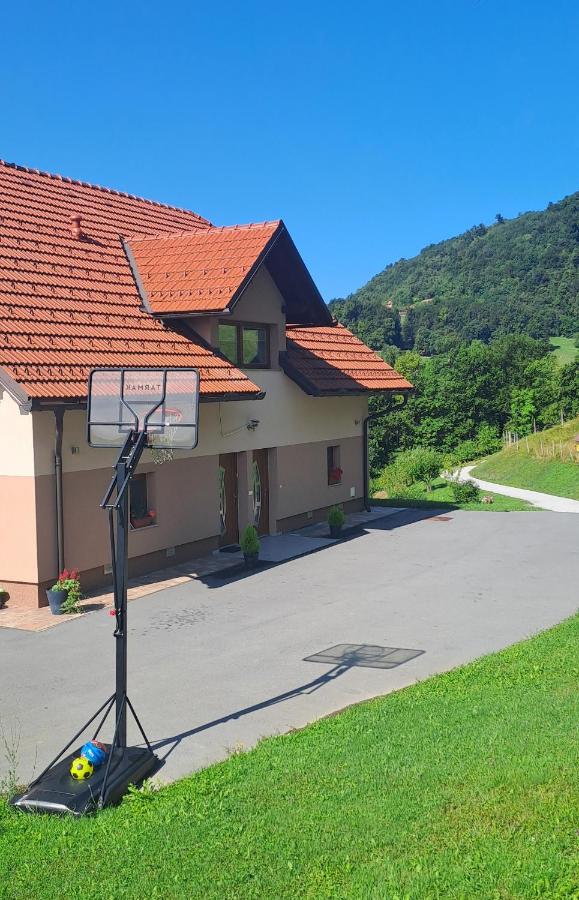 Apartmaji Božiček - Ferienwohnung Podčetrtek
