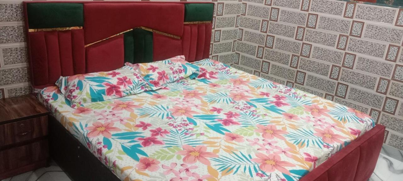 Deluxe Zimmer (2 Erwachsene & 1 Kind)
