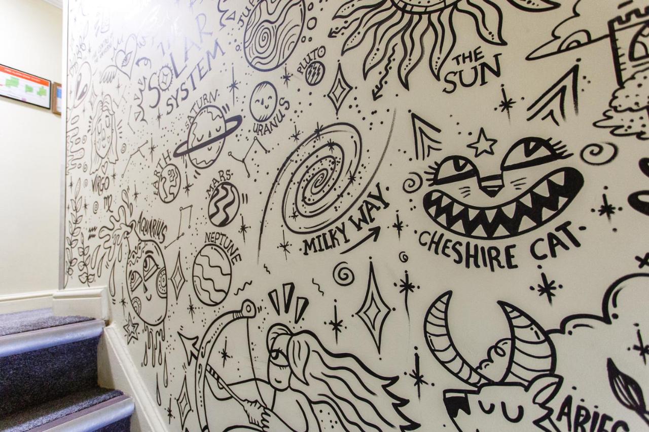 Stylish & Bright Top-Floor City Gem - B&B Chester