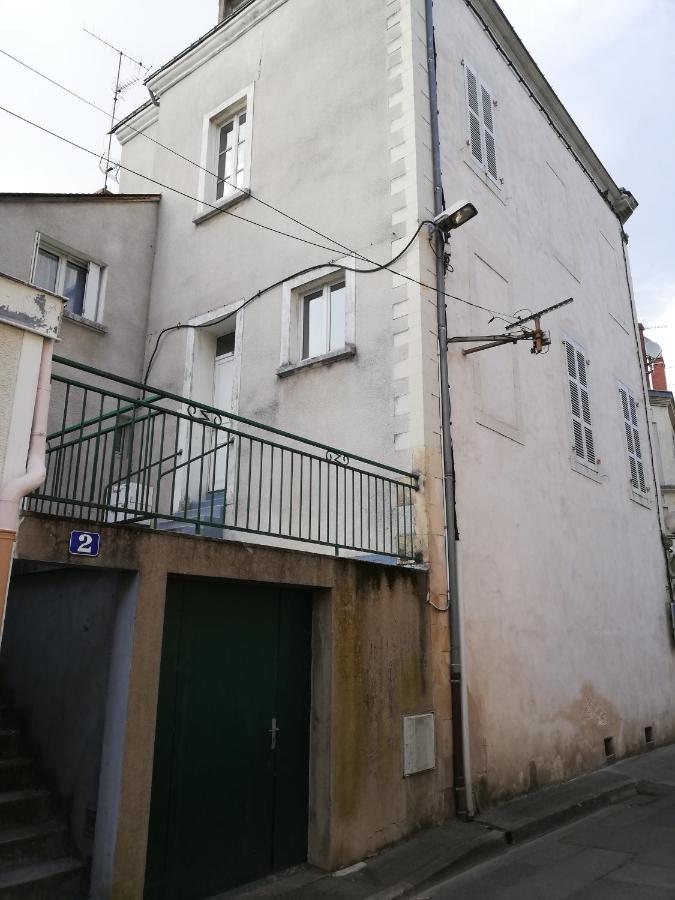 gîte de l'artiste Segré ? T2 confort ? centre ? 2 lits - Ferienwohnung Segré