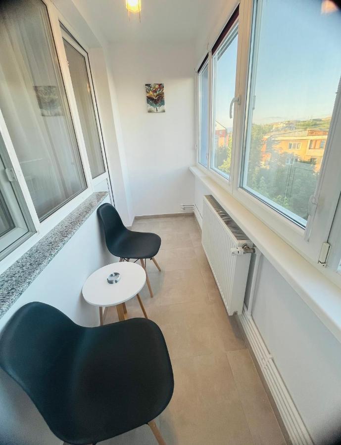 DACAFI Luxury Apartment - Chambres d’hôtes Hunedoara