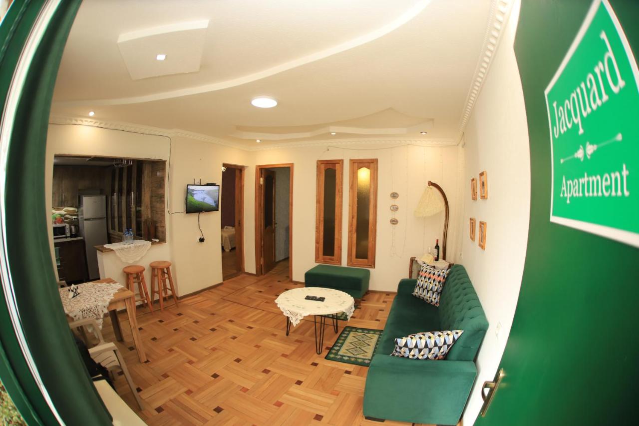 Jacquard Apartment in the centre of Kutaisi - B&B