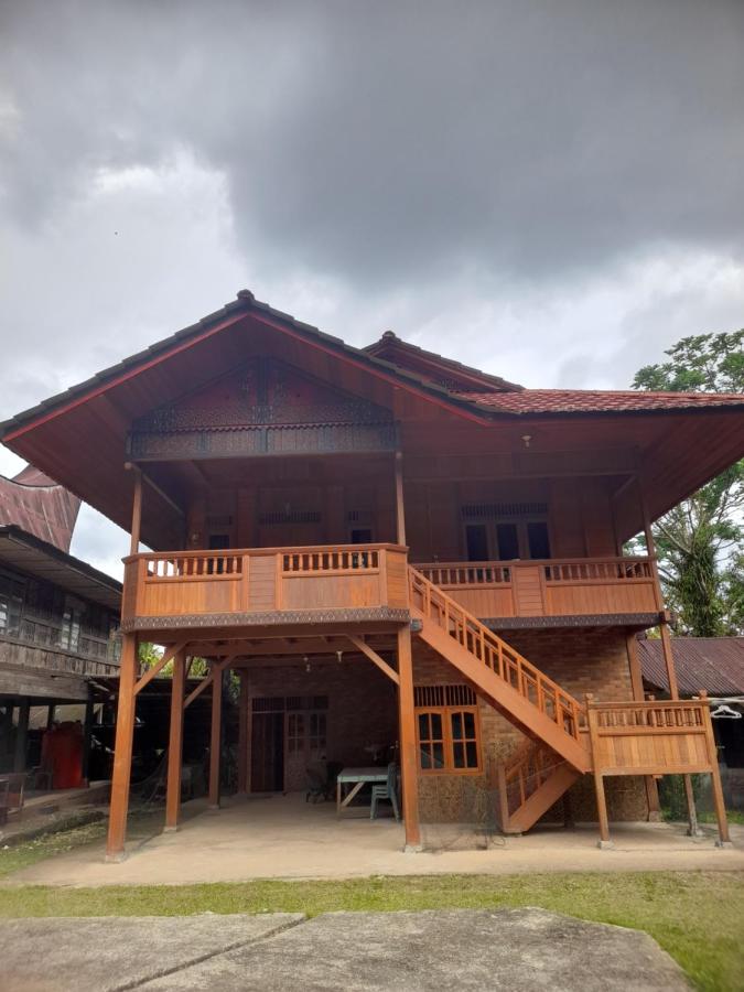Pairi's Family Homestay - B&B