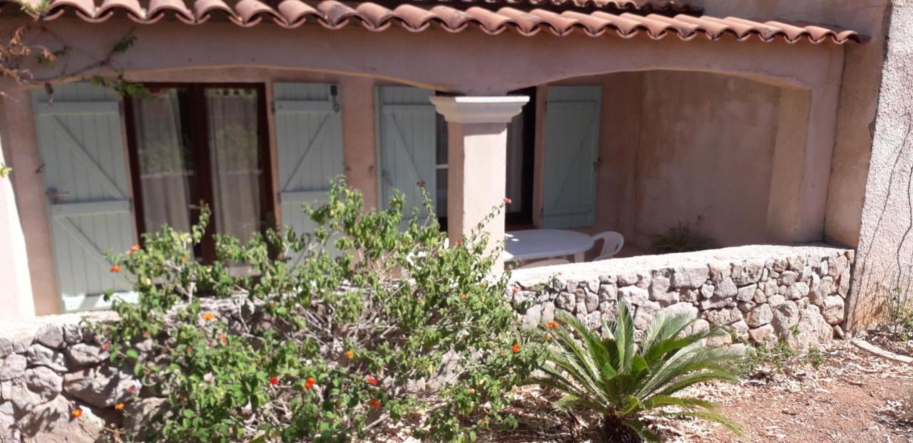 Rez de Villa Climatisé avec Jardin Privatif Domaine des Moulières - B&B