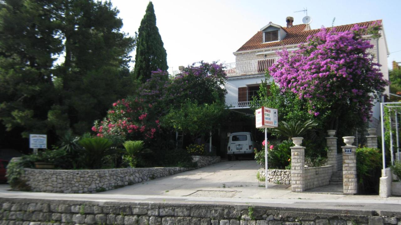 Perun Guest House - Bed and Breakfast Mlini