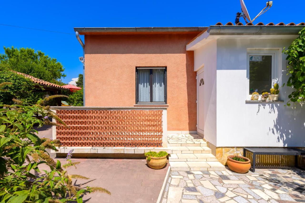 Apartments Villa Sabina - Ferienwohnung Pula