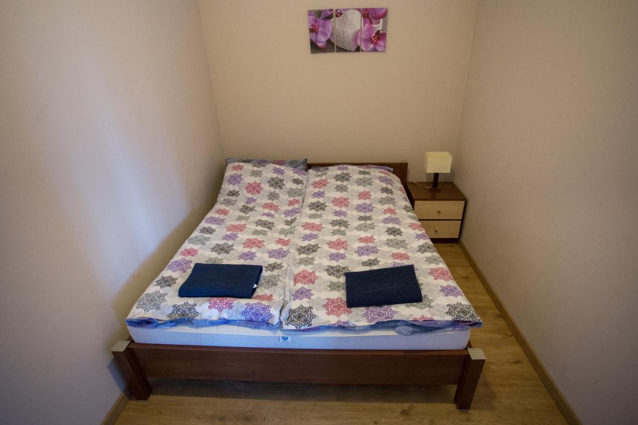 One-Bedroom Apartment II