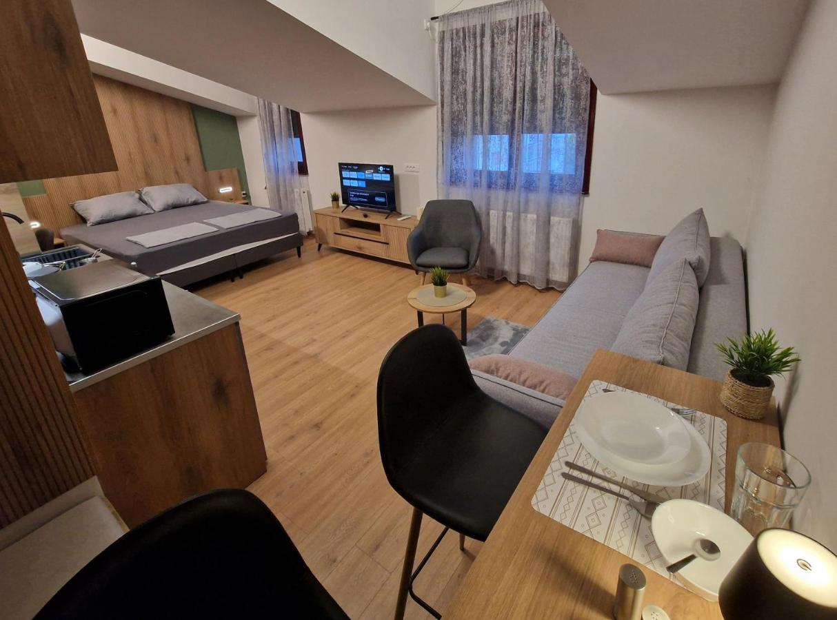 Apartmani i sobe PARK - B&B Apatin
