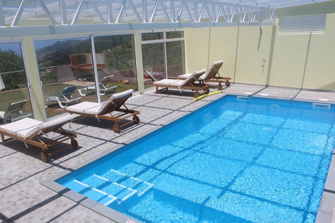 Casa da Relva com Piscina Aquecida Interna - B&B