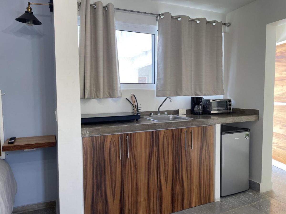 Studio with balcony, great location - Chambres d’hôtes La Paz