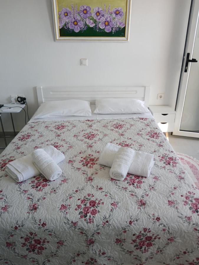studio 1 Georgina - Bed and Breakfast Mourteri