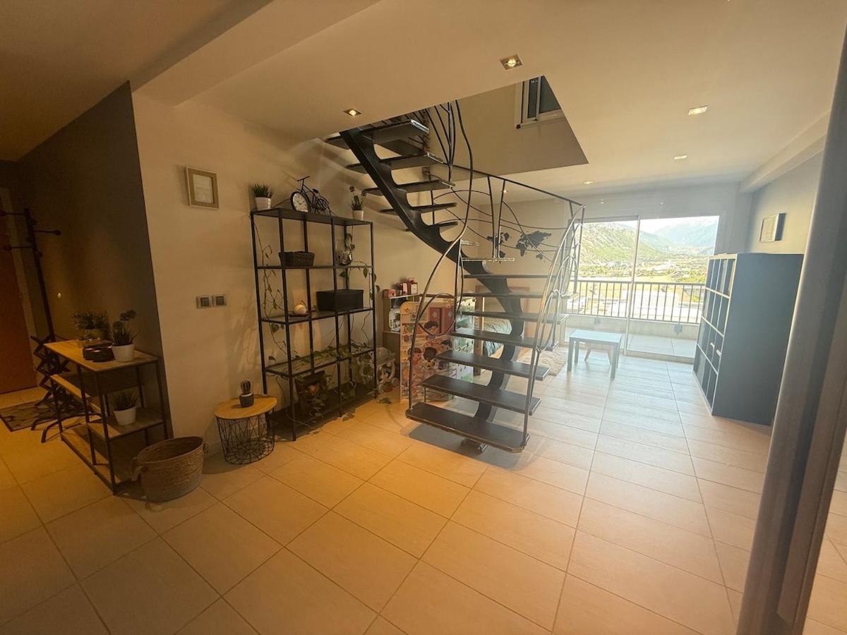 Prestige Hyper Centre Veranda Climatisation - B&B Saint-Jean-de-Maurienne