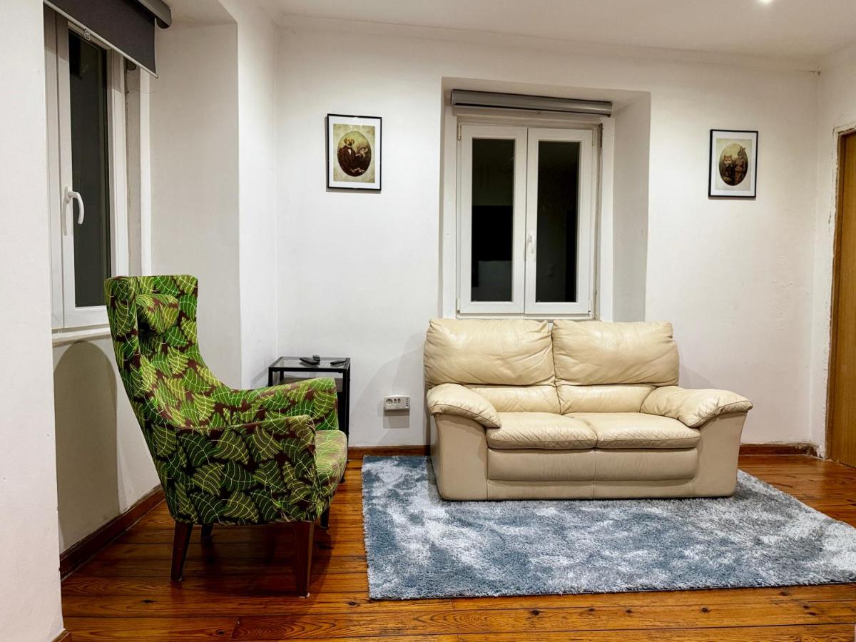 historic hearth of Bairro Alto - B&B Lisbon