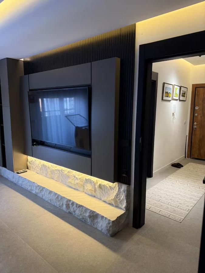 H Apartment - Ferienwohnung Mitrovica