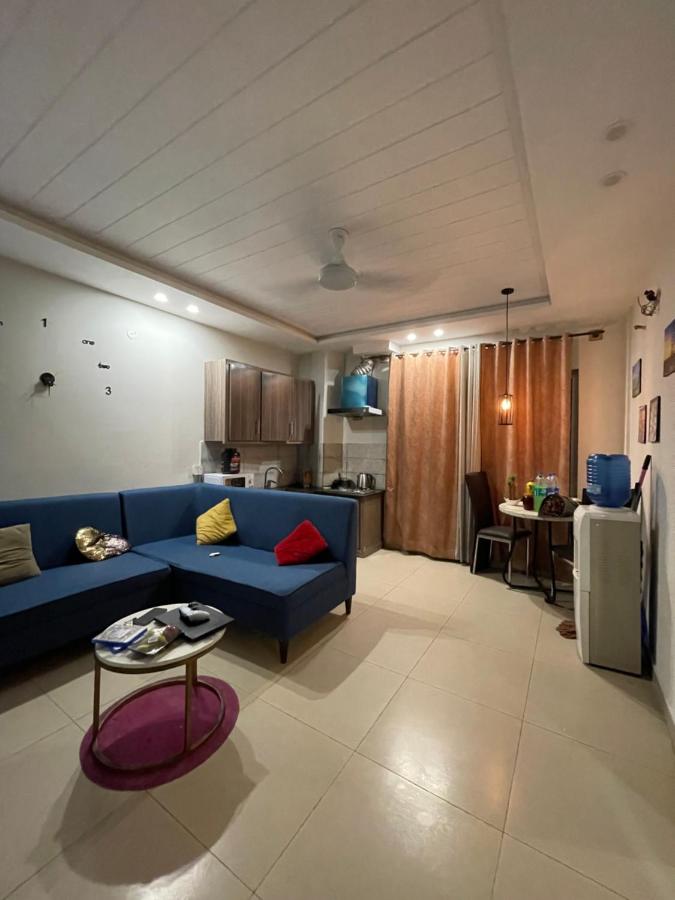 Sarmad Ali - B&B