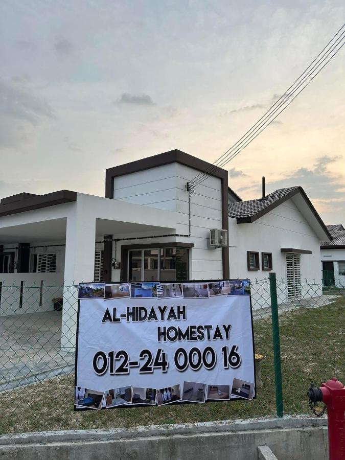 Al Hidayah Homestay Sepang KLIA - B&B Sepang