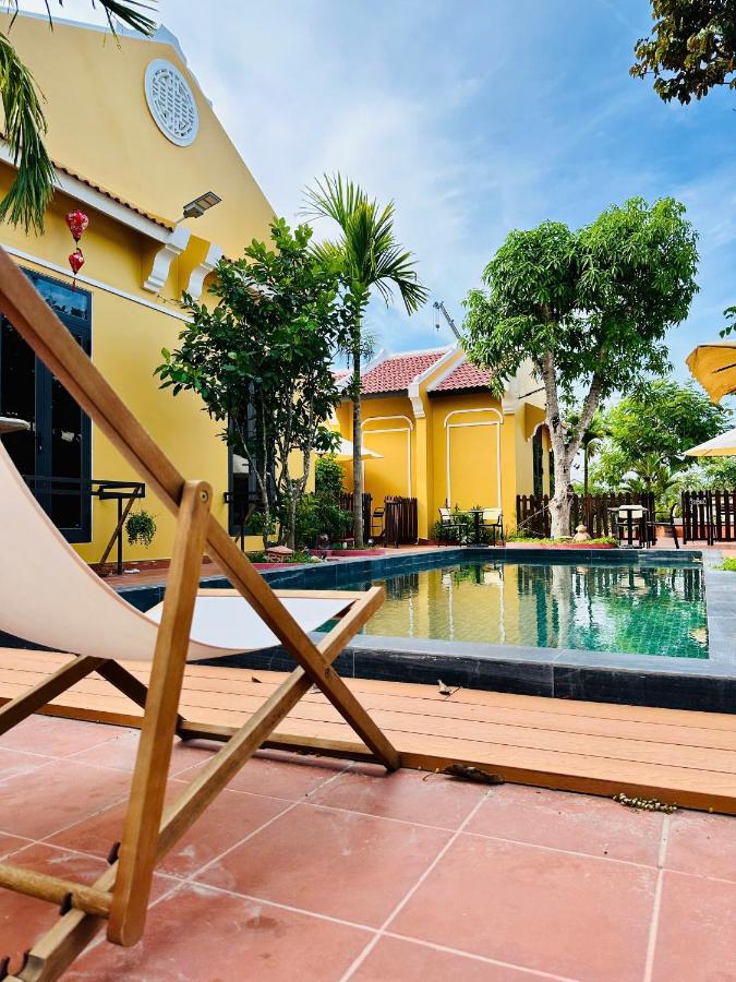 Deluxe Bungalow with Garden View
