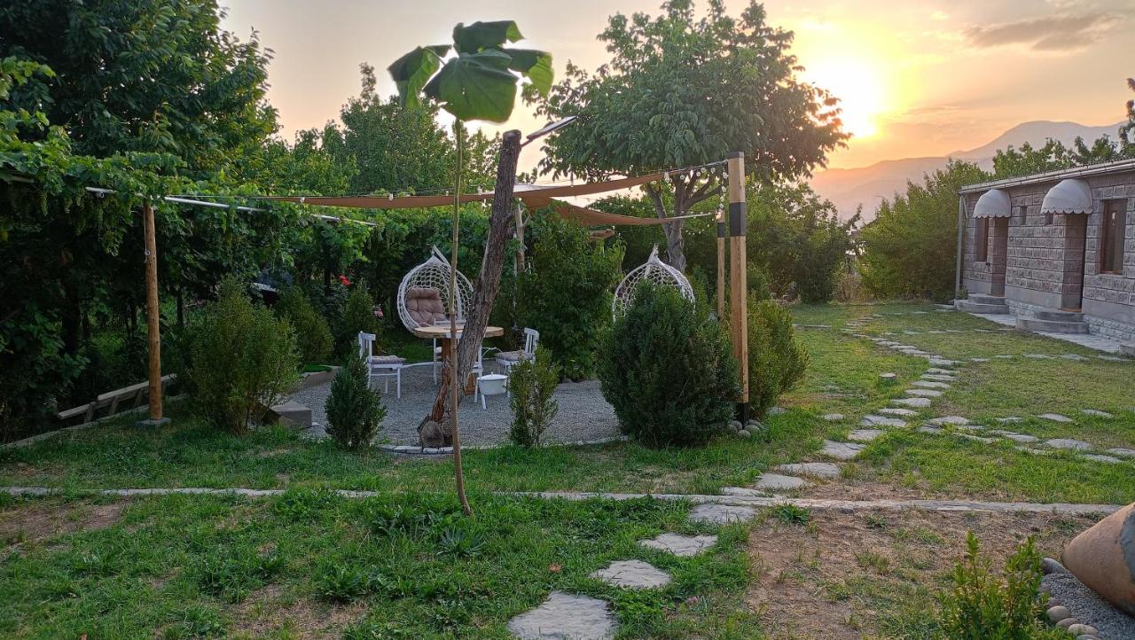 Khachatryan's Guest House - B&B