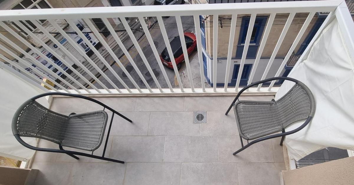 Lovely 2 bed 3 bath, fully equipped, near promenad - Ferienwohnung Il-Gżira