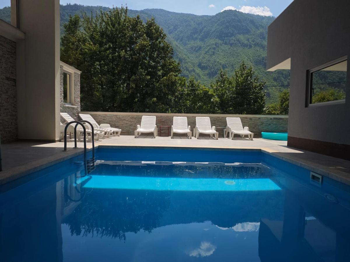 Trend Apartmani Boracko jezero - B&B Konjic