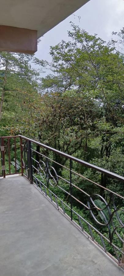Mountain View Hillside Homestay Kalimpong, Between Deolo Park & Ramdhura - B&B